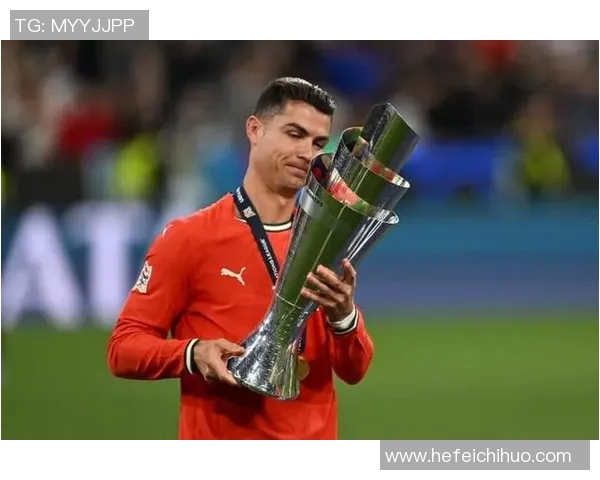 足球球星们纷纷表达对C罗的喜爱与尊敬背后的原因分析
