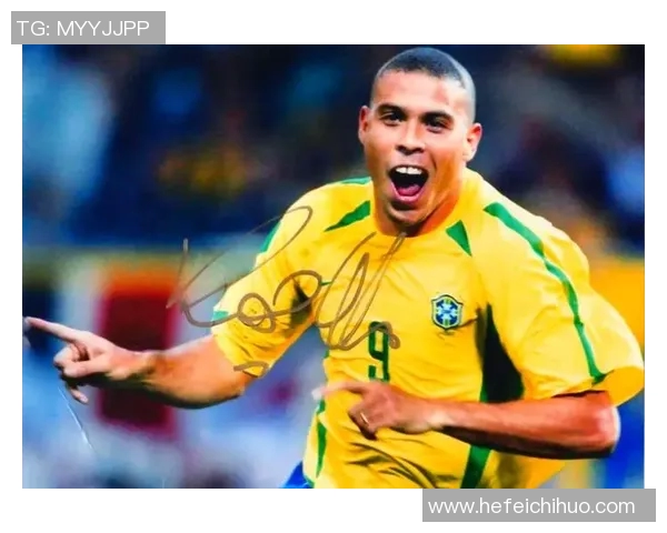 足球传奇崛起，最经典球星背景图展现时代风采与荣耀之巅